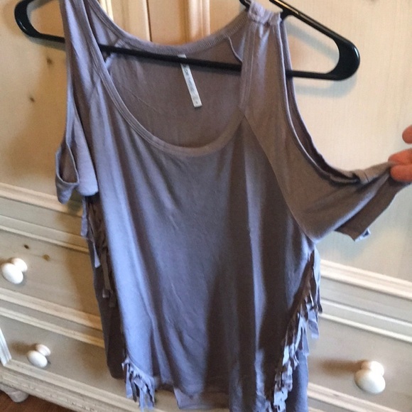 BNWOT lavender cold shoulder tunic - Picture 2 of 6